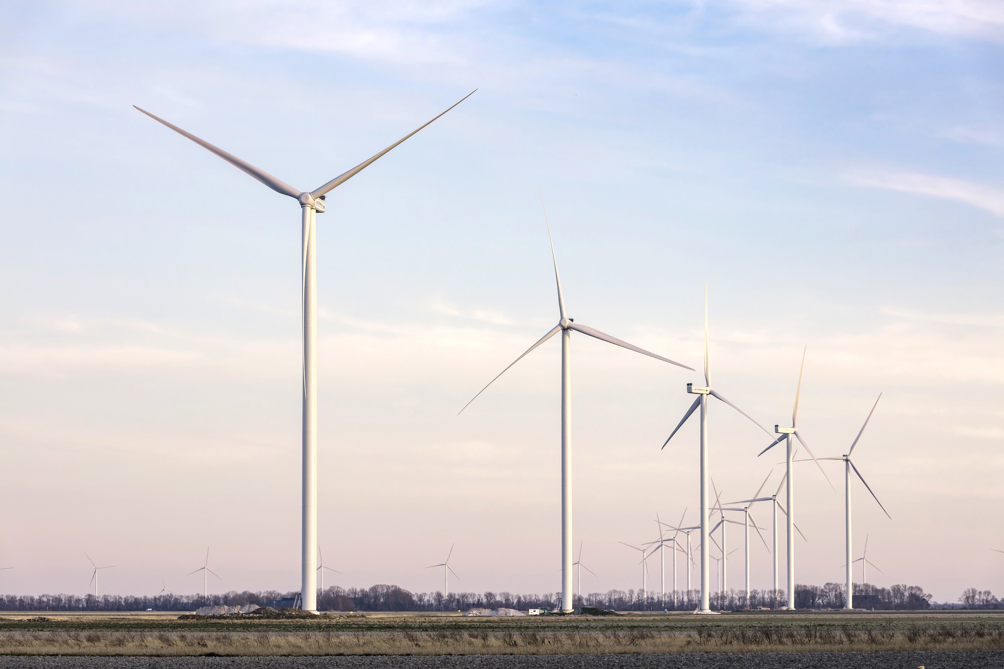 This slide displays Windpark Wieringermeer JLOUSBERG.